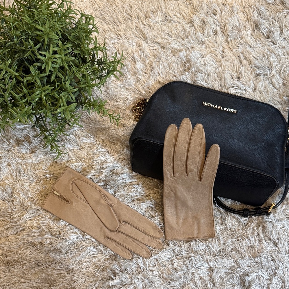 EUC Vintage Dayne Taylor Cream Italy Leather Silk-Lined Gloves Size 7